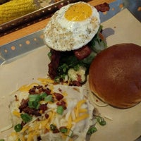 Photo taken at Chili&#39;s Grill &amp; Bar by J L. on 5/7/2017