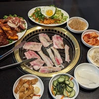2/25/2023 tarihinde J L.ziyaretçi tarafından Beque Korean Grill'de çekilen fotoğraf