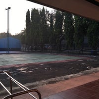 Photo taken at Lapangan Tenis RSPAU Halim by Rayandie A. on 7/23/2016