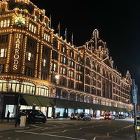 Photo taken at Harrods by Bader A. on 10/18/2022