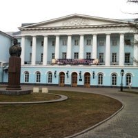 Das Foto wurde bei Екатерининский дворец von Nieko M. am 4/20/2013 aufgenommen