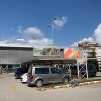 Photo taken at Koçtaş by Mykola K. on 4/20/2022