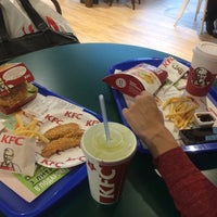 Photo taken at KFC by Кирилл Д. on 9/23/2016