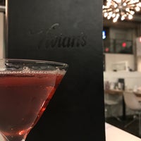 รูปภาพถ่ายที่ Vivian’s Diner &amp;amp; Drinks โดย Ryan K. เมื่อ 1/28/2017