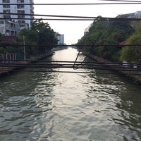 Photo taken at สะพานข้ามคลองแสนแสบ by Farzad on 2/10/2014