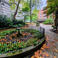 Photo taken at Postman&amp;#39;s Park by Jt T. on 10/26/2022