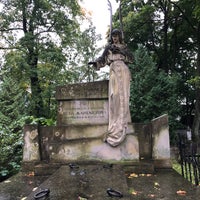 Снимок сделан в Бернардинское кладбище пользователем Vika A. 9/19/2021