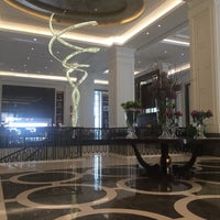 Foto diambil di Hilton Istanbul Bomonti Hotel &amp;amp; Conference Center oleh isil pada 5/11/2016