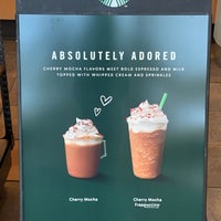 Photo taken at Starbucks by Gobinath M. on 2/9/2019