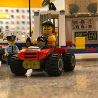 Photo taken at The LEGO Store by Gobinath M. on 3/19/2017