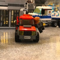 Photo taken at The LEGO Store by Gobinath M. on 3/19/2017