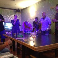 Foto scattata a Karaoke Christmas da Cindy C. il 10/20/2012