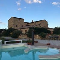 Photo taken at Agriturismo Il Macchione by Rhapsody on 10/9/2017