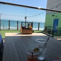 Photo taken at Riptydz Oceanfront Grill And Rooftop Bar by John C. on 9/21/2022