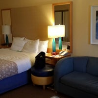 รูปภาพถ่ายที่ La Quinta Inn &amp;amp; Suites Ft. Myers - Sanibel Gateway โดย Cheryl S. เมื่อ 7/23/2013