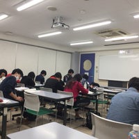 Photo taken at 東京メディカル・スポーツ専門学校 by Atsushi H. on 10/27/2016