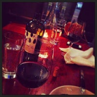 Снимок сделан в The Tangled Vine Wine Bar &amp;amp; Kitchen пользователем Sara P. 4/29/2013