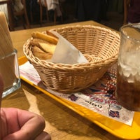 Photo taken at Freshness Burger by なかひこ on 10/26/2018