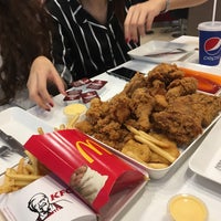 Photo taken at KFC by Pepsimay on 5/27/2018