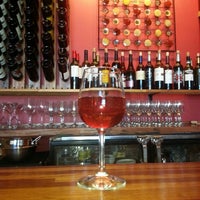 6/21/2013에 Dan A.님이 d&amp;#39;Vine Wine Bar and Bistro에서 찍은 사진