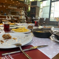 Foto diambil di Çamlıca Restaurant Malatya Mutfağı oleh Ömer U. pada 4/28/2024