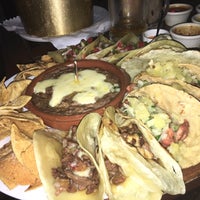 Foto diambil di Ajúa! El sabor de México oleh Mercedes A. pada 3/30/2017