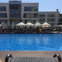 Photo taken at Ağaoğlu MyClub Swimming Pool by Tolga D. on 9/15/2017