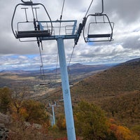 Photo taken at Hunter Mountain Ski Resort by Betsy L. on 10/15/2023