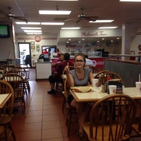 Photo prise au TX Burger - Madisonville par Olga K. le8/28/2014