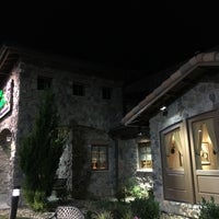 Photo taken at Olive Garden by Vince L. on 9/2/2017