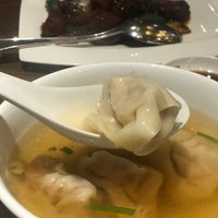 Photo taken at Din Tai Fung by Daniel Y. on 12/10/2018