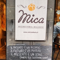 Снимок сделан в Mica - Michetteria Milanese пользователем Davide B. 5/9/2013