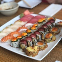 Foto tirada no(a) Maiko Sushi Lounge por Pedro F. em 8/16/2018