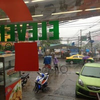 Photo taken at 7-Eleven by Chawish N. on 10/8/2012