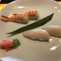 Photo taken at CRAVE American Kitchen &amp;amp; Sushi Bar by 🇺🇸☝🏼 on 4/20/2017