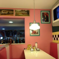 Das Foto wurde bei Mito Burger Original Diner von Alexandre S. am 1/17/2013 aufgenommen