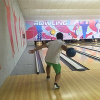 Photo taken at Ozone Bowling Lleida by Xavi R. on 7/24/2016