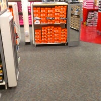 Shoe carnival new halls ferry clearance