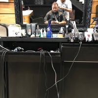 Photo taken at Barbudos Barbearia by Marcello R. on 11/23/2017
