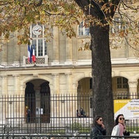 Photo taken at Faculté de Pharmacie Paris Descartes by bart c. on 11/3/2021