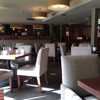 2/18/2014에 jon a.님이 Hundred Rox Restaurant at Amara Resort &amp;amp; Spa에서 찍은 사진