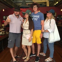 8/31/2015にKarina G.がGoorin Bros. Hat Shop - Gaslampで撮った写真