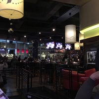 1/1/2018 tarihinde Juan C V.ziyaretçi tarafından Bar Louie'de çekilen fotoğraf