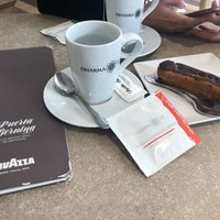 Photo taken at Cafeteria Pasteleria Puerta &amp;amp; Bernina by nadia q. on 9/17/2019