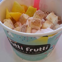 Photo taken at Tutti Fruitti frozen yogurt by Sheila G. on 6/3/2014