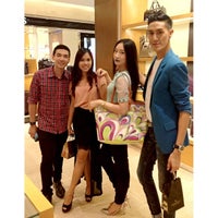 longchamp central chidlom