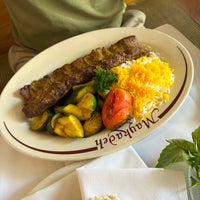 Das Foto wurde bei Maykadeh Persian Cuisine von Amin F. am 10/18/2023 aufgenommen