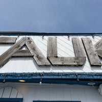 Foto tirada no(a) Tauk at Trail&amp;#39;s End por Mike F. em 4/27/2024