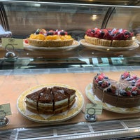 5/15/2021 tarihinde Tiffany H.ziyaretçi tarafından Amandine Patisserie Cafe Brentwood'de çekilen fotoğraf
