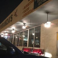 Foto tirada no(a) Esperanza&amp;#39;s Restaurant &amp;amp; Bakery por Mark S. em 2/4/2017